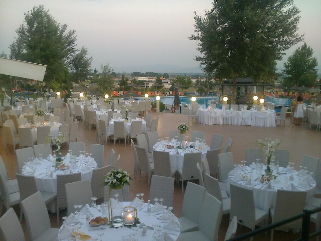 סרס Alexander Hotel מראה חיצוני תמונה