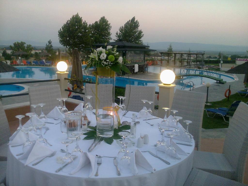 סרס Alexander Hotel מראה חיצוני תמונה
